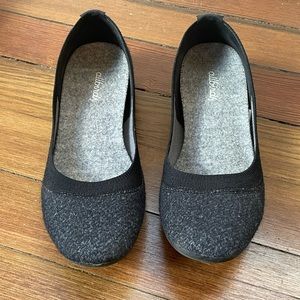 Allbirds Black Wool Breezers, Size 7